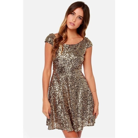 Badgley Mischka Black and Gold Sequin Low Back Fit & Flare cocktail Mini Dress - Picture 4 of 8